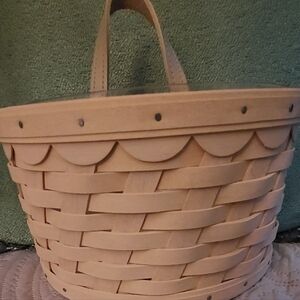 Small Longaberger White-Washed Scalloped Basket W/Protector